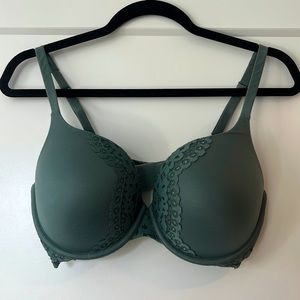 Victoria’s Secret Body by Victoria perfect shape 34dd